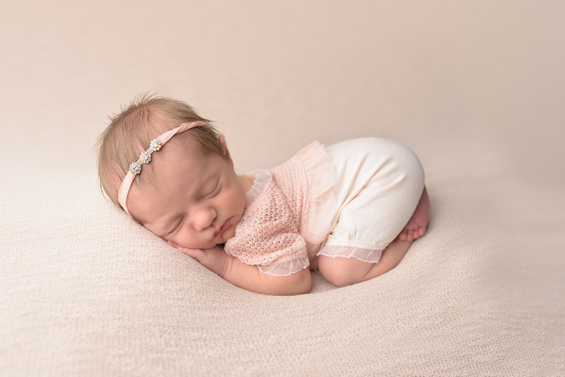 beautiful newborn girl pictures